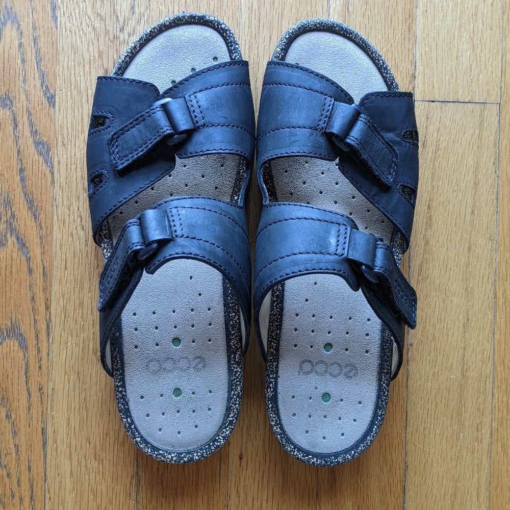 Ecco Black Leather Sandals